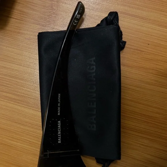 Balenciaga BB0122S 004 Sunglasses - Picture 6 of 6